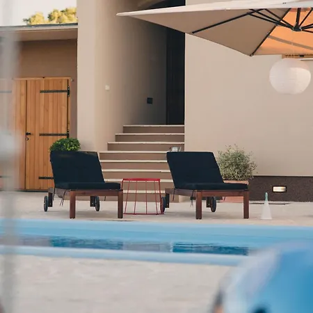 Cozy Country With Heated Outdoor Pool Pakovo Selo