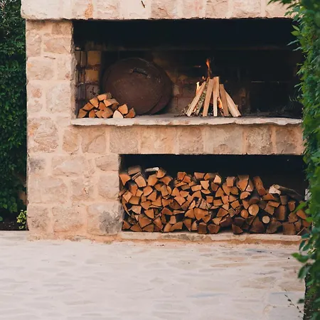 Cozy Country With Heated Outdoor Pool Hébergement de vacances *