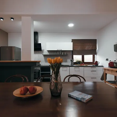 Cozy Country With Heated Outdoor Pool Šibenik