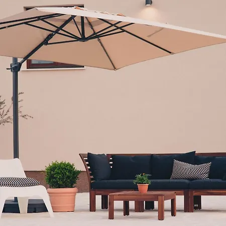 Vakantiehuis Cozy Country With Heated Outdoor Pool