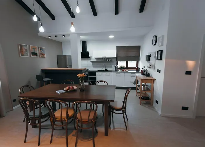 Cozy Country With Heated Outdoor Pool Šibenik