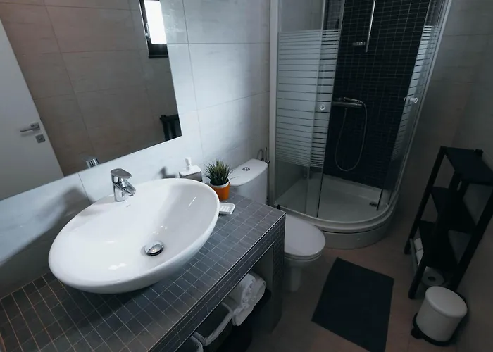 Cozy Country With Heated Outdoor Pool Ferienhaus Šibenik