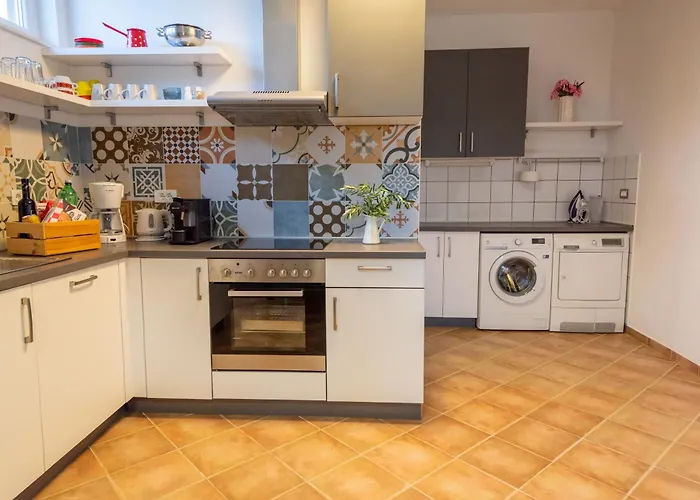 Ferienhaus Cozy Country With Heated Outdoor Pool Šibenik